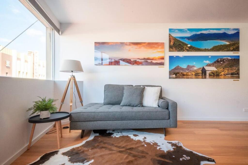 Central Modern 2 Bedroom With Wifi 朗塞斯顿 外观 照片